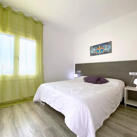 Apartment Eden Mar Roses